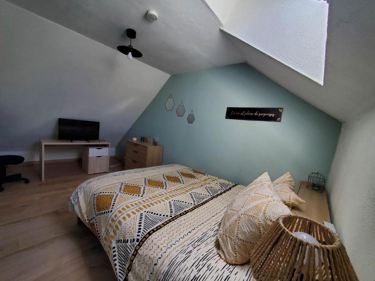 Studio Grand Lit 160 Tout Equipe Wifi Льо Крезо Екстериор снимка